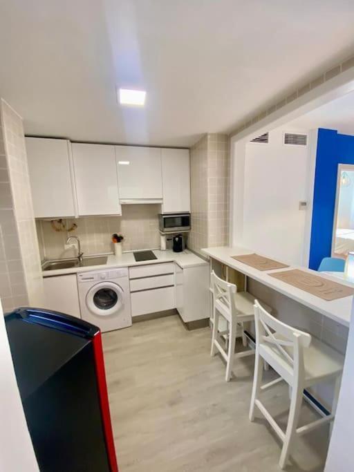 Cozy Apartamentum Centro Малага Екстериор снимка